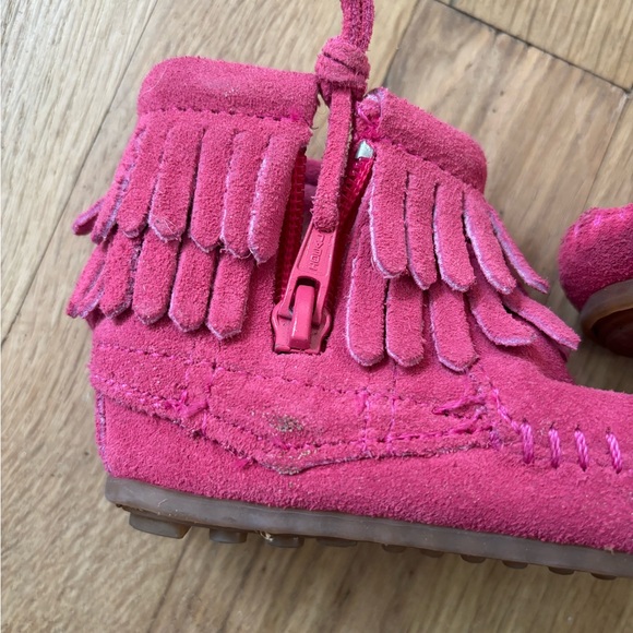 Minnetonka pink boots - Picture 3 of 8